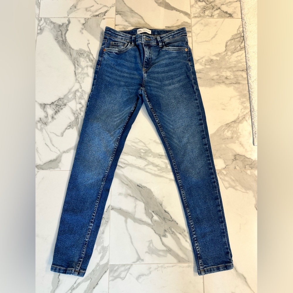 Medium dark wash skinny jeggings